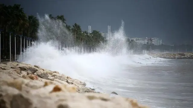 Storm warning for Marmara Sea: Winds to reach 75 kilometers per hour