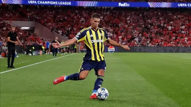 Fenerbahçe announces Mert Müldür underwent surgery for meniscus tear