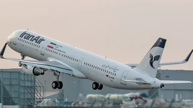 أذربيجان تعلّق رحلات إيران بسبب العقوبات الأمريكية