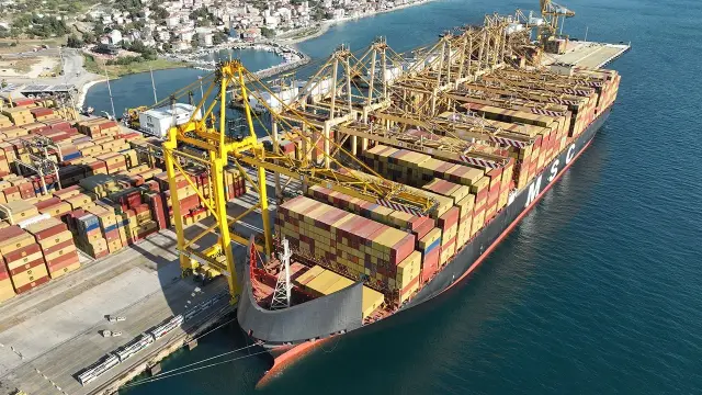 Türkiye'de limancılık rekoru: Tek gemide 22 bin 896 TEU - Dünya Gazetesi