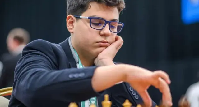 ياغيز كان أردوغموش أفضل لاعب صاعد في FIDE
