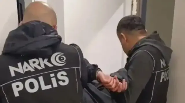 Fugitive wanted with red notice caught in Mersin