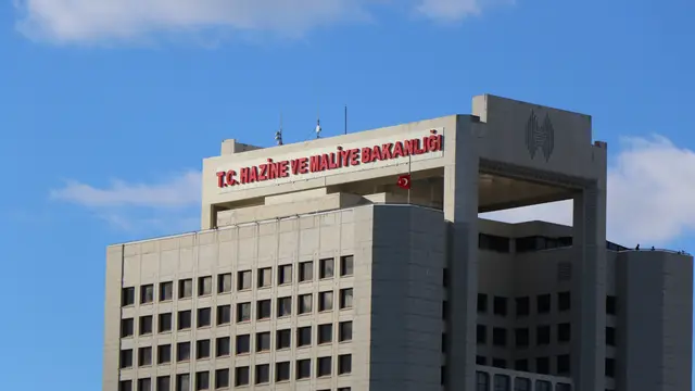 الخزانة تصدر سندات مستدامة بقيمة 1.5 مليار دولار بعائد 7.65%