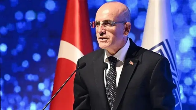 شيمشك ينفي مزاعم الاستقالة، ودائرة الاتصال تبدأ إجراءات قضائية
