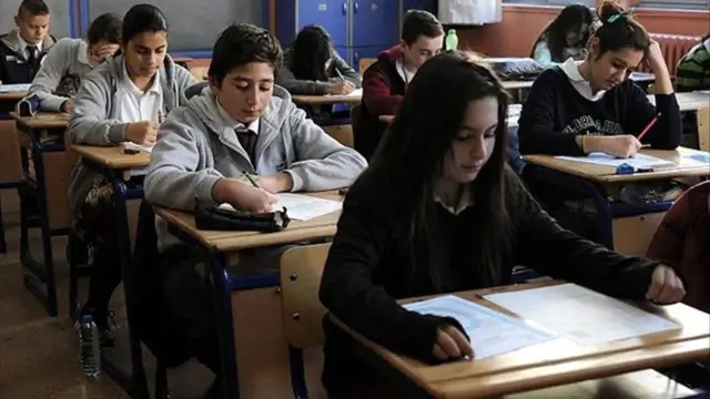 Bazı okullarda ders süresi 30 dakikaya inecek. MEB'den yeni düzenleme