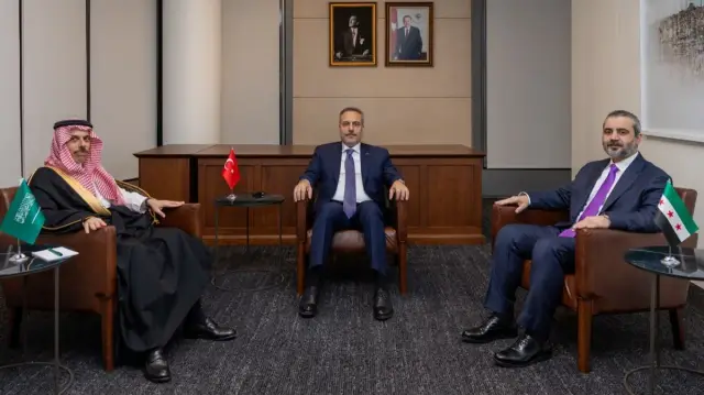 Minister Fidan hosts trilateral meeting in New York
