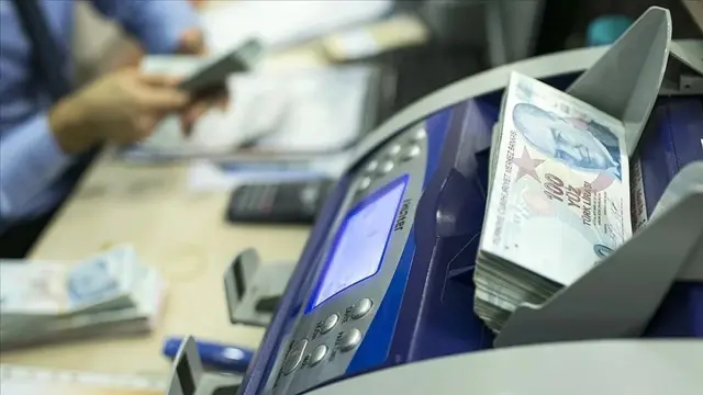 تراجع حجم القروض إلى 28.2 تريليون ليرة وارتفاع الديون المتعثرة