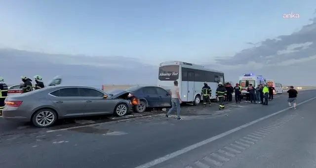 В Аксарае из-за песчаной бури столкнулись 7 машин, 16 человек пострадали