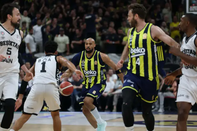 Basketbolda sezonun ilk kupası sahibini buluyor: Fenerbahçe-Beşiktaş maçı ne zaman, saat kaçta, hangi kanalda? - Evrensel
